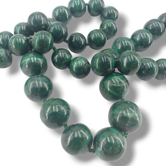 Vintage Green Round Malachite Graduated Bead Heavy Necklace Small Glass Spacers - Picture 2 of 10